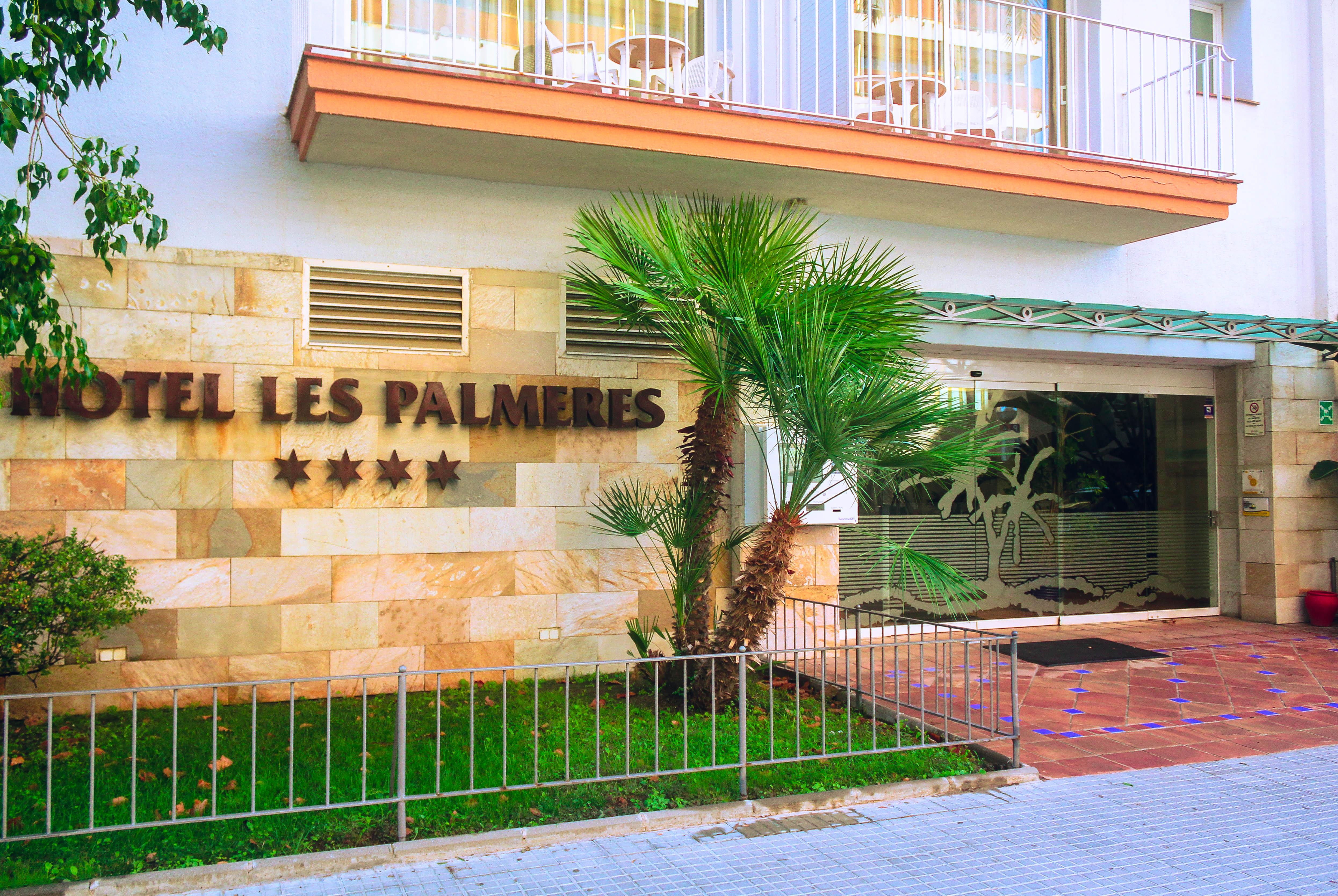 Dwo Les Palmeres Calella Exterior foto